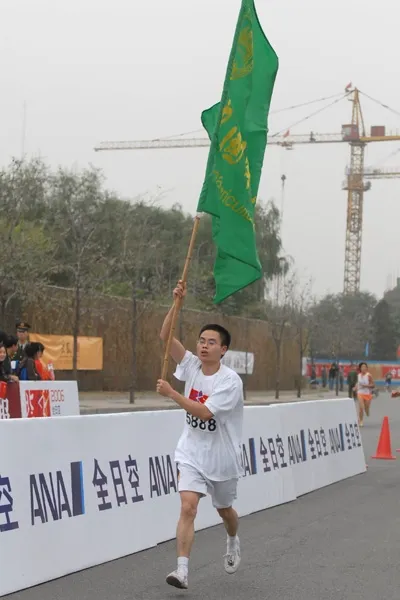 身處學術界“腰部”，這位985教授鮮有焦慮之時